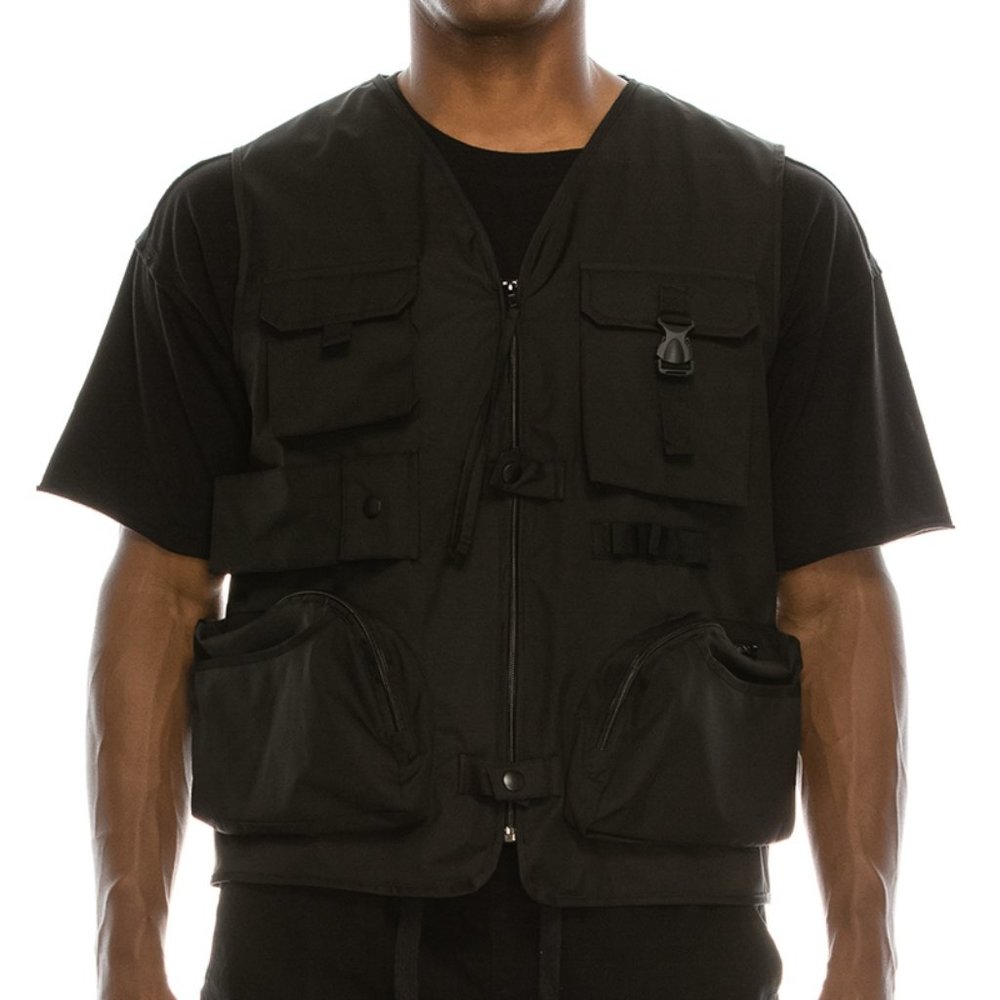 #NWT- Mens Black Utility Water Resistant Vest w/ functional pockets